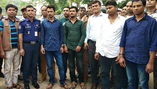 ভাই পাঠাইছে, প্রত্যেককে ৫০ হাজার করে দেন