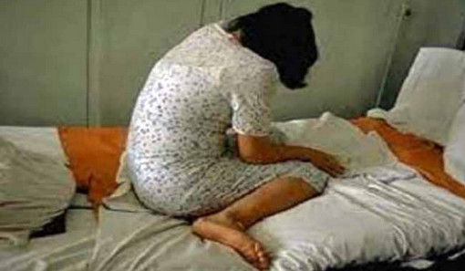 ‘রাতের অন্ধকারে বছরের পর বছর ধর্ষণ করেছে বাবা’