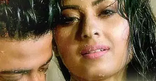 প্রেম করছি না, তবে শাকিবের সঙ্গেই আছি: বুবলী