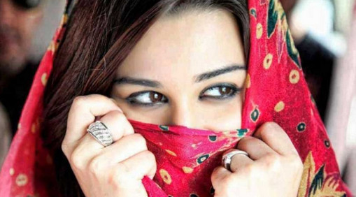 বিয়ের পর যেসব সমস্যা গোপন রাখেন নারীরা