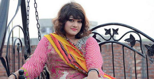 ঢাকা ১৫ আসন থেকে এমপি হতে চান মুনমুন