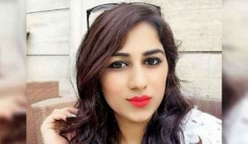 এই সুন্দরীর পিছনে এখন ছুটছে দেশের তাবড় মিডিয়া! কিন্তু কেন?