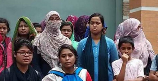 শরীরের কোন কোন জায়গায় হাত দিয়েছে,আপনারা তা শুনতে চান?