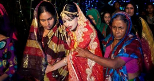 আদর্শ মা-নানিরা বিয়ের রাতে কন্যাকে যা শিখিয়ে দেন