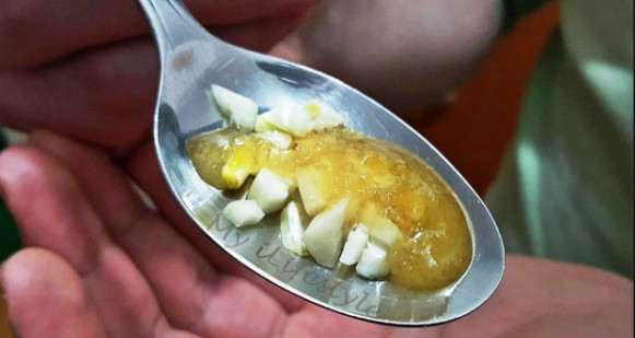 রসুন খেলে বাড়ে পুরুষের সক্ষমতা! কিন্তু কিভাবে খাবেন? দেখুন সঠিক পদ্ধতিটি