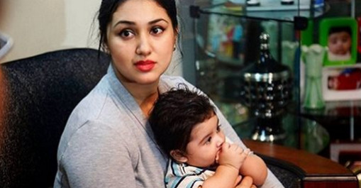 ছেলে আব্রামের ধর্ম নিয়ে মুখ খুললেন অপু বিশ্বাস
