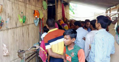 রাজবাড়ীতে নিজ ঘরে আদুরী নামের গৃহবধূকে গলা কেটে হত্যা