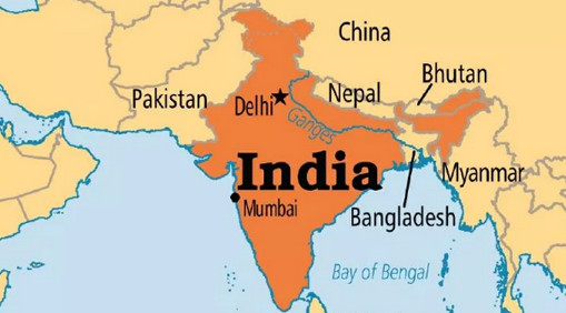 প্রতিবেশী গৃহবধূর ঘরে আপত্তিকর অবস্থায় শিক্ষক! অতঃপর, গ্রামবাসীরা বেঁধে…