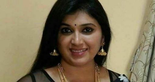 মেয়েদের গোপনাঙ্গে কি লাগালে ফাক হয়ে যাওয়া গোপনাঙ্গ টাইট হবে ১৫ বছরের মেয়ের মত (ভিডিও তে দেখুন)