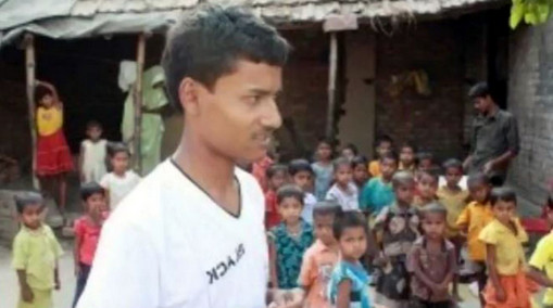 সারা বিশ্বের মধ্যে সবথেকে কমবয়সী প্রধান শিক্ষক হলেন বাবর!